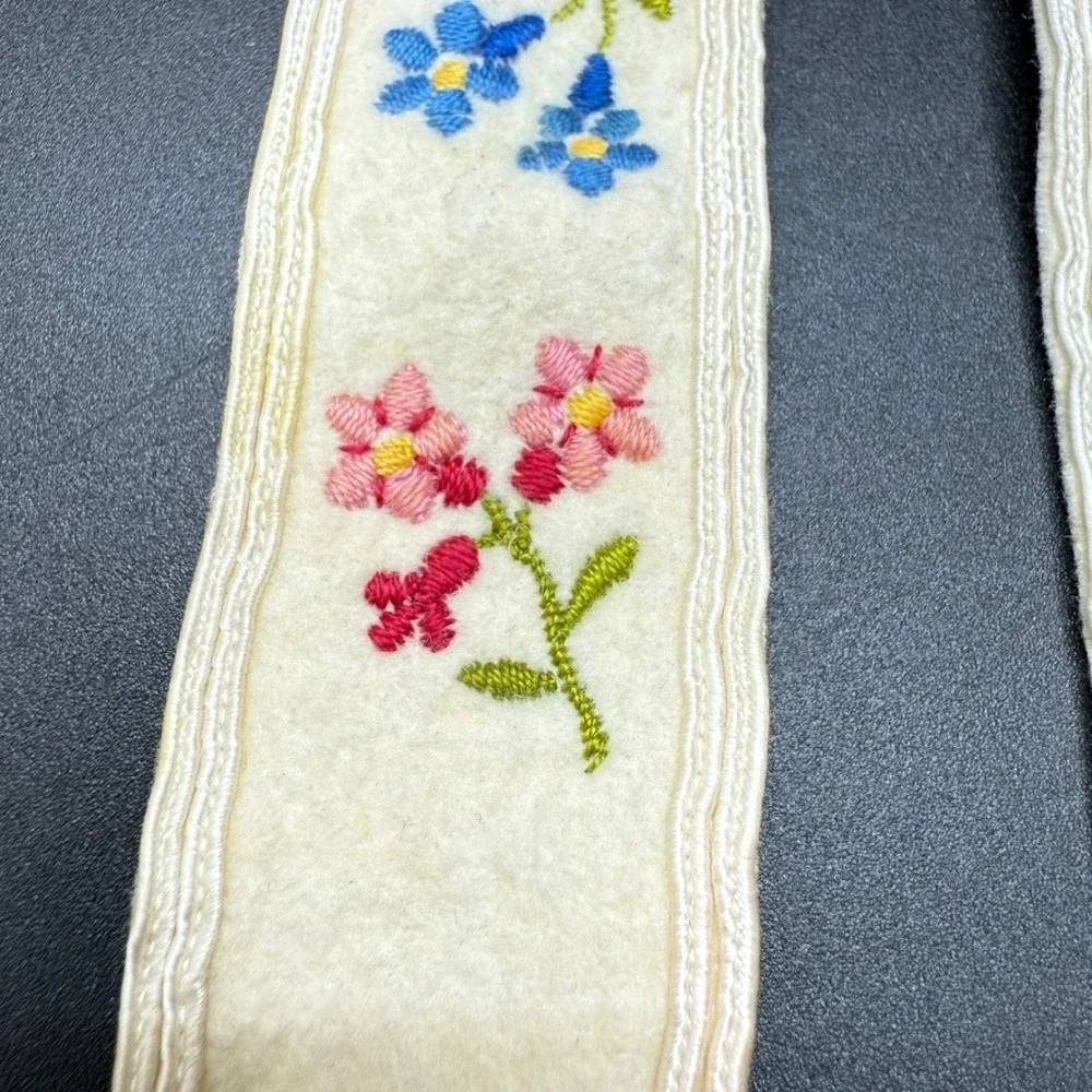 Vintage Handmade Womens Belt 33